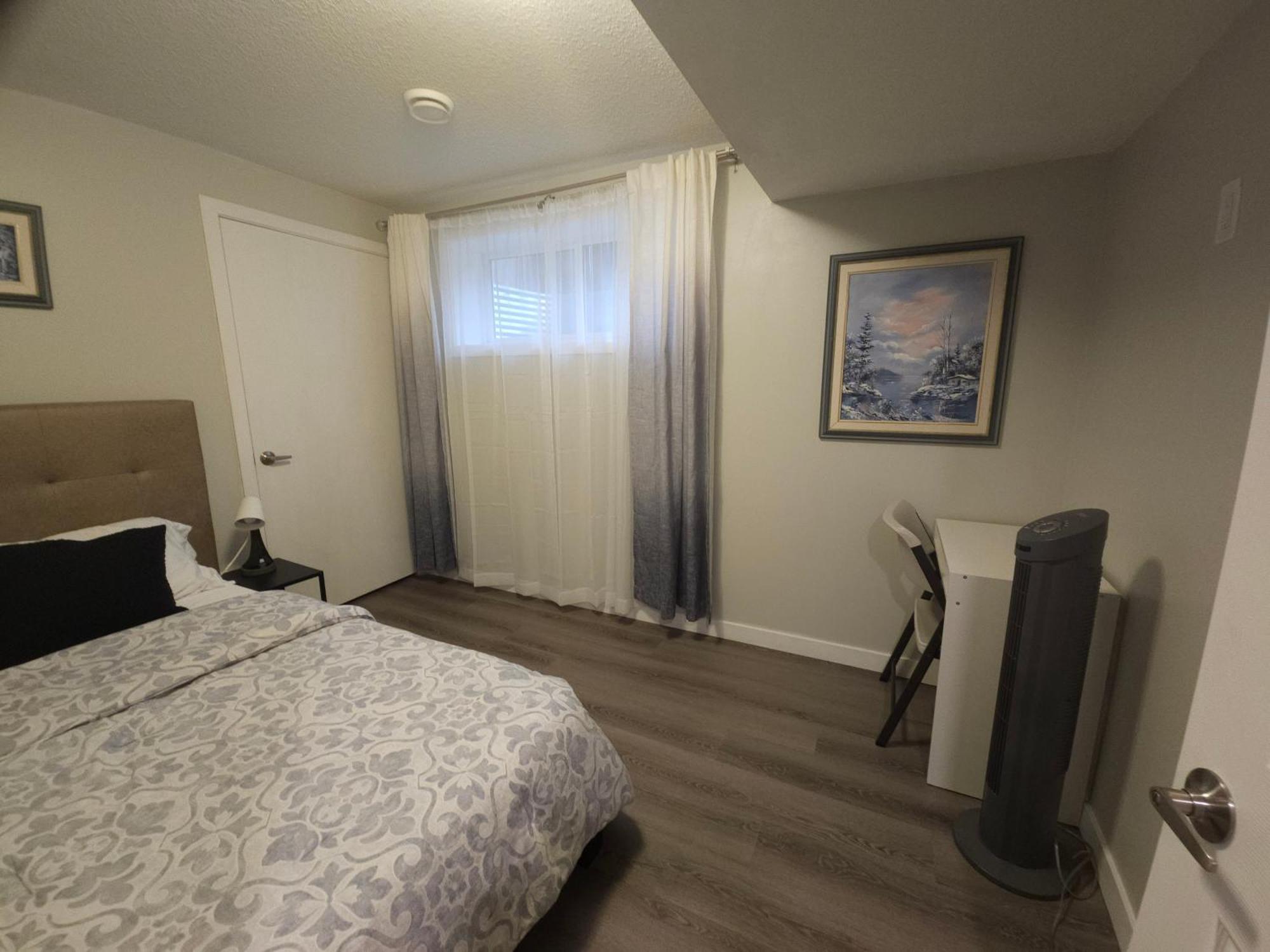 Cozy 2 Bedroom Suite, Queen Beds, Near The Airport Едмонтон Екстер'єр фото