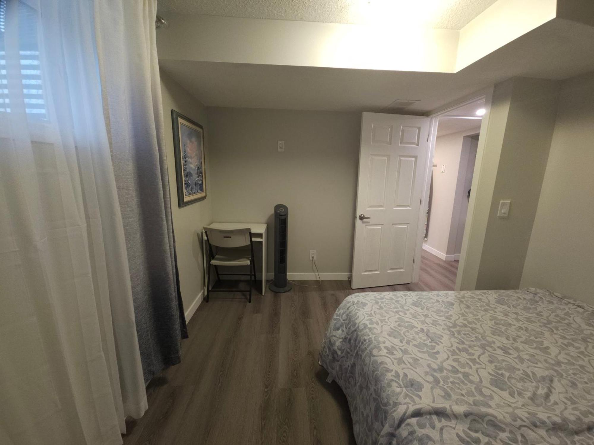 Cozy 2 Bedroom Suite, Queen Beds, Near The Airport Едмонтон Екстер'єр фото