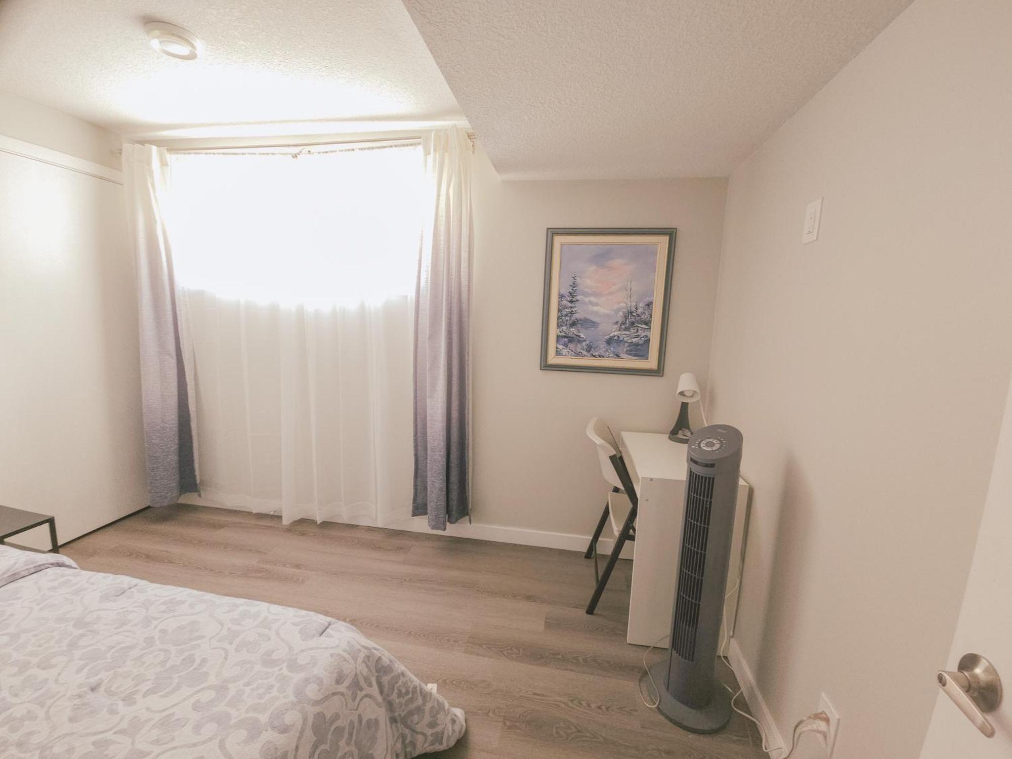 Cozy 2 Bedroom Suite, Queen Beds, Near The Airport Едмонтон Екстер'єр фото